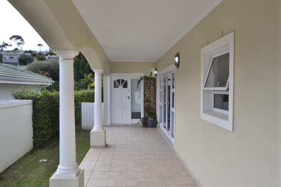 To Let 3 Bedroom Property for Rent in Somerset Heights Western Cape